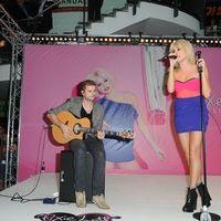 Pixie Lott performs after unveils her Autumn/Winter range | Picture 87739